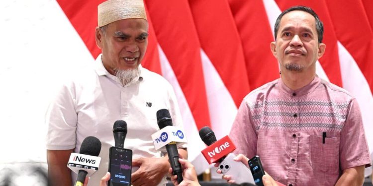 Dua Guru di Luwu Utara Bersyukur Dapat Surat Rehabilitasi dari Prabowo